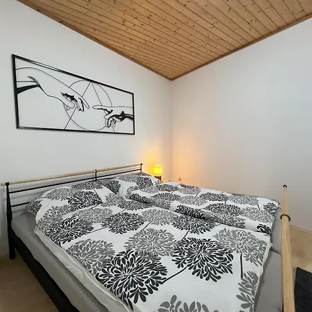 Theresa By Landluft *