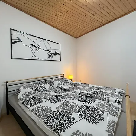 Theresa By Landluft *