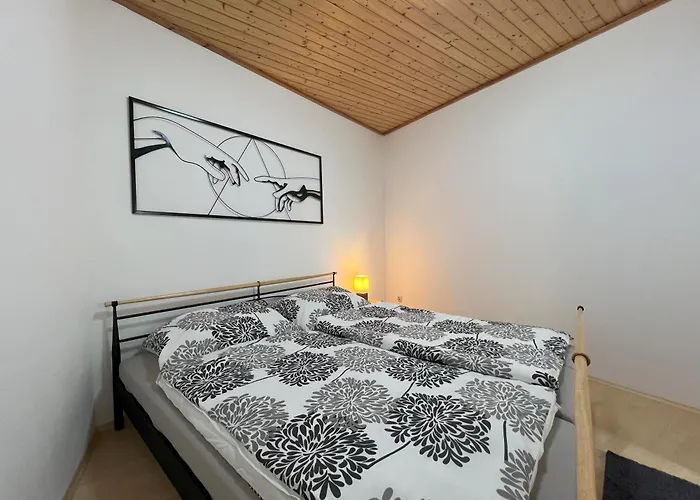 Theresa By Landluft *